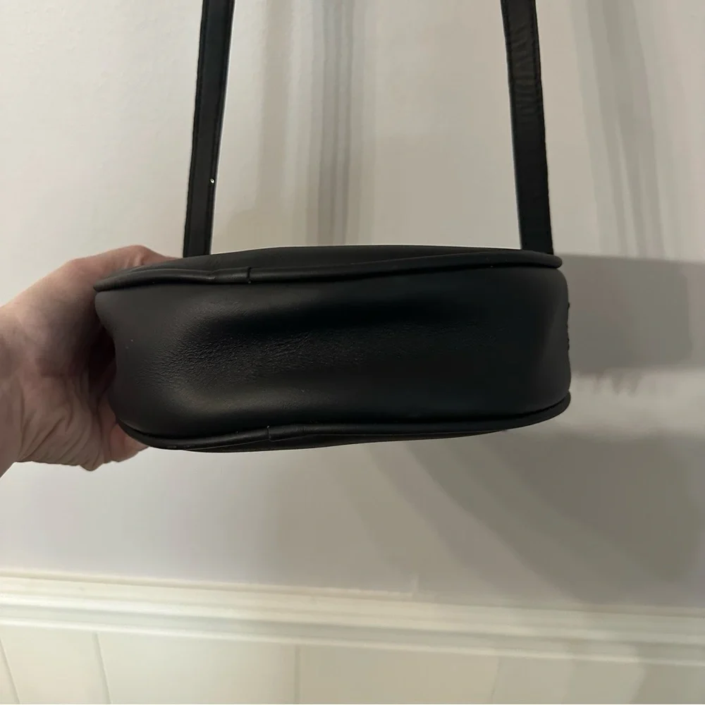 Nisolo Women’s Black Leather Round Zippered Adjustable Crossbody Bag NWOT